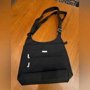 Black Baggallini Purse